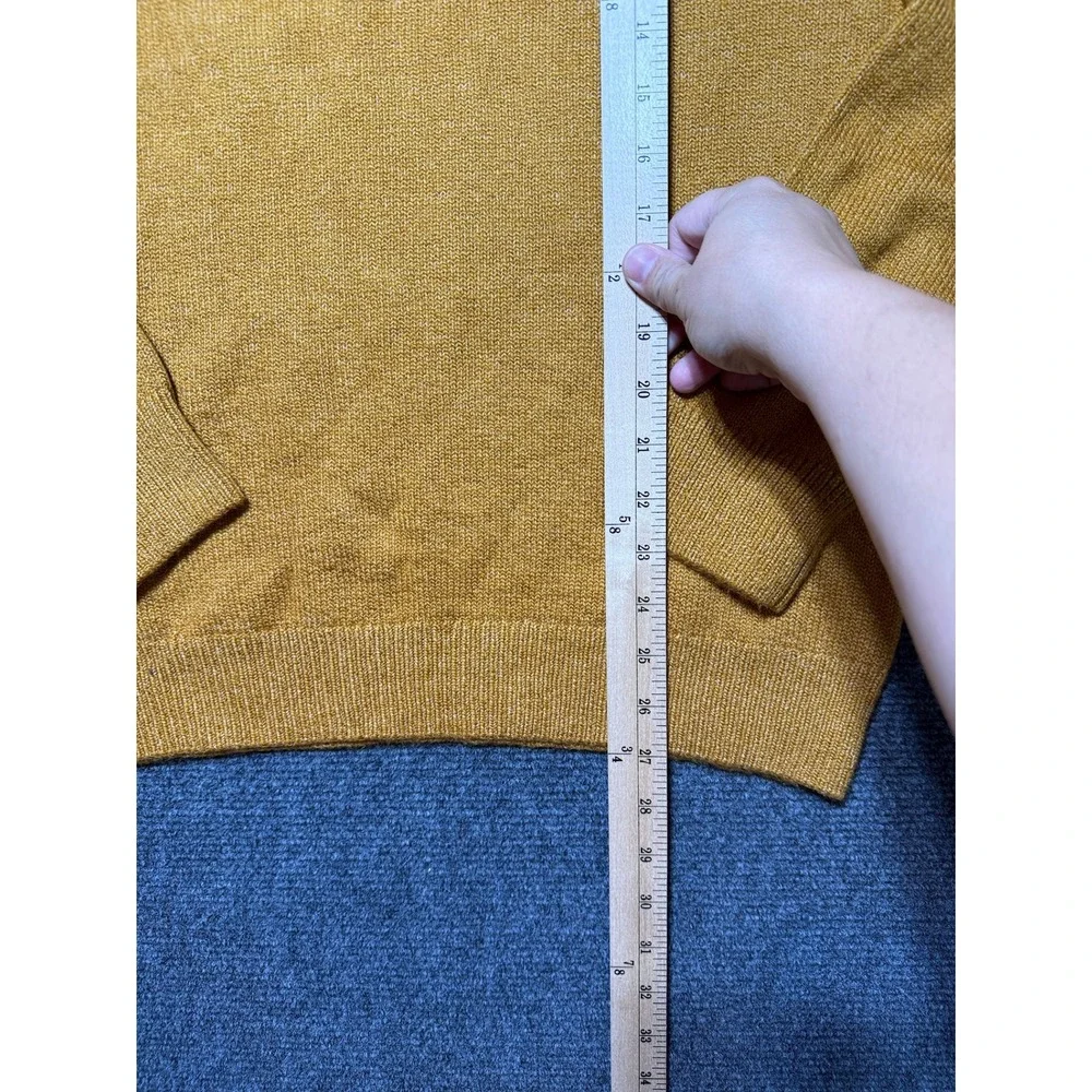 Banana Republic Sweater Mens M Mustard Raglan Cotton Blend Crew Neck 496096-06-1